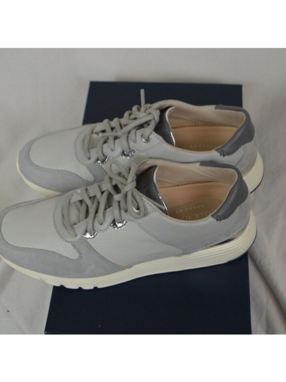 Womens Cole Haan Gray + Silver Accents Grand Crosscourt Sneakers / Shoes 8 NIB - Picture 4 of 6